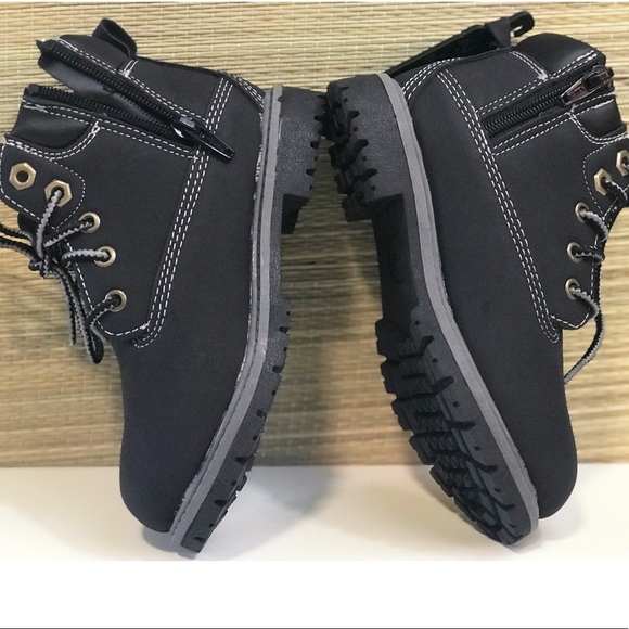 Children Boys Black Walking Boots New! - Picture 5 of 8